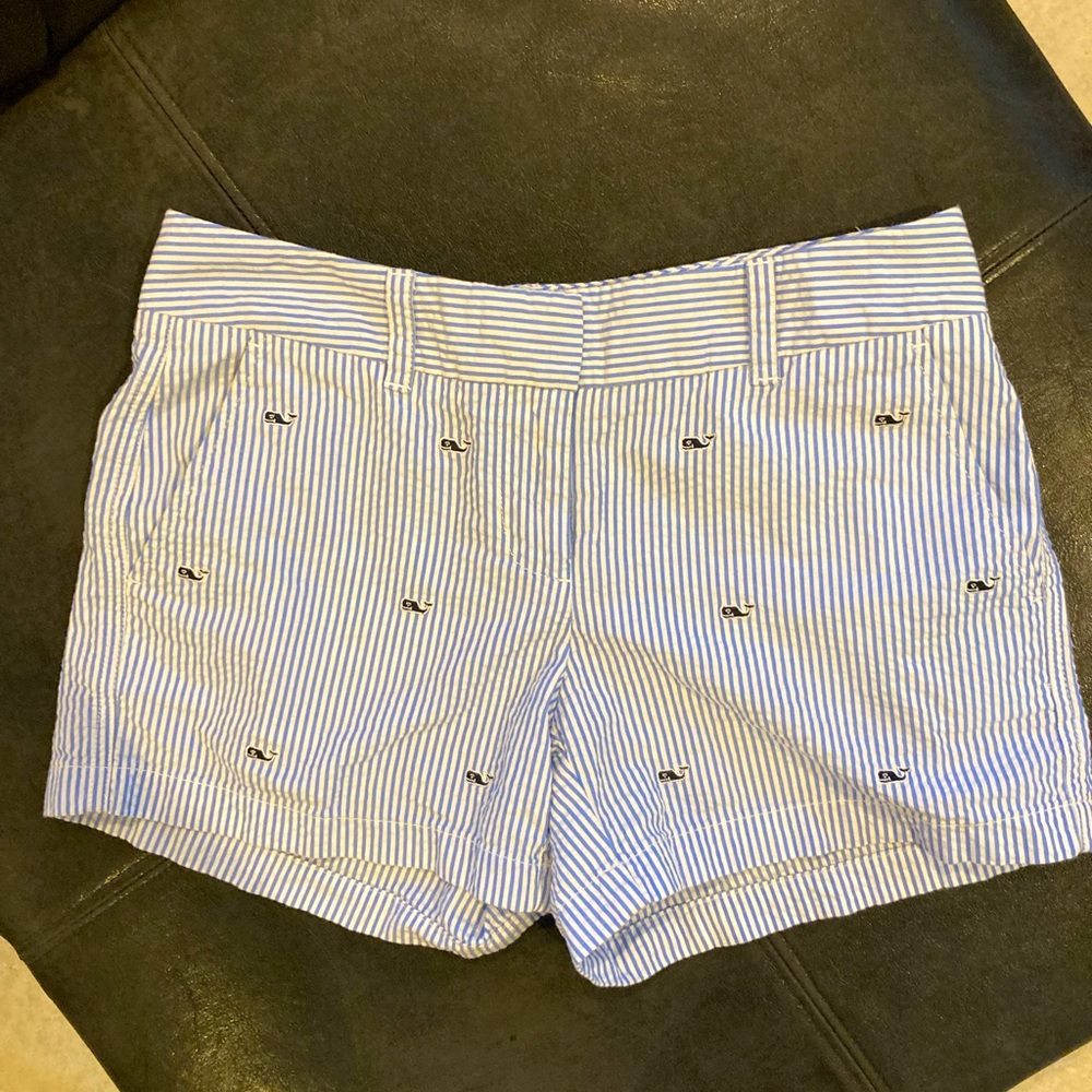 Vineyard Vines searsucker size 2 shorts like new